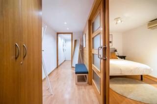 E3val1048 - Newly Decorated Flat closed to center - 4