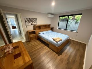 Stylish Harrisdale Home, 20 Min to Perth CBD - 7