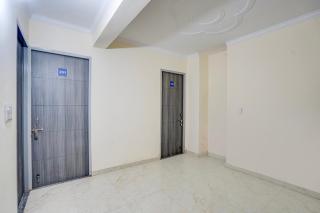 Hotel O Jagdamba Homestay Hotel & Guest House - 0