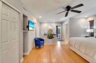 4 bdr, Two Master suite, billiards & desert oasis pool - 4