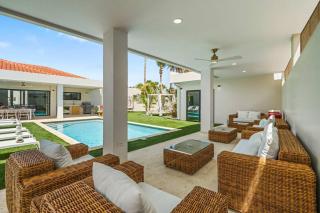 6BR Aruba Villa with Private Pool, Near Palm Beach - 1