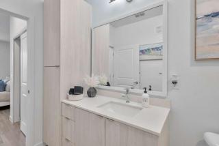 The modern Retreat Luxury Condo In St Pete near Downtown - 6