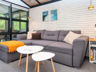 Charming Retreat by River - 3