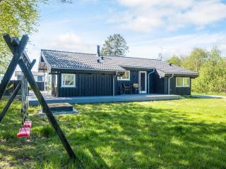 8 person holiday home in Ebeltoft-By Traum - 8