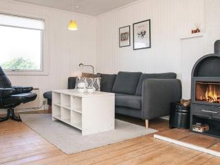 6 person holiday home in Ringkøbing-By Traum - 2