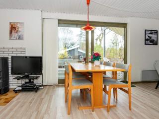 6 person holiday home in Glesborg - 1