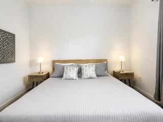 Superb Thematic 2BR with Waterpark & Garage - 7