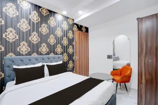 Hotel Aroha A Corporate Suites Near Botanical Garden Metro Station - 7