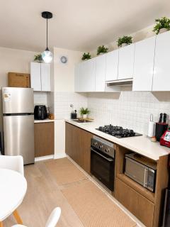 Habitación con baño privado en edificio nuevo y seguridad 24 7 - 3
