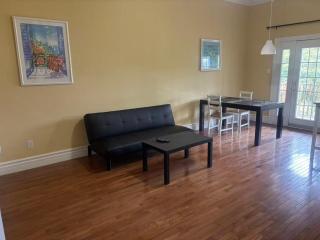 Large Private Unit in Richmond Hill - 6