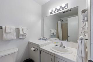 Studio Ground Floor Condo for 4 - Pool and Hot Tub - 7