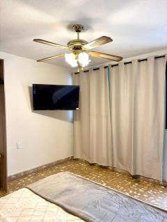 Habitación con baño en ubicada casa acogedora cerca del vigilante clinica 76 mexibus martin carrera sobre mexico pachuca - 6