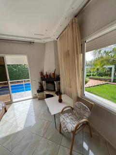 Villa Spacieuse avec deux Suites et Piscine Privée - 9