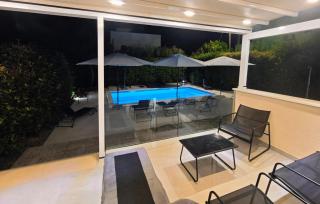 Luxurious Home In Kastel Stafilic - 2