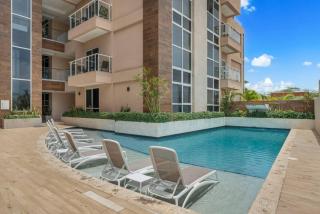 2BR Condo with Pool and Gym Access, Near Palm Beach - 7