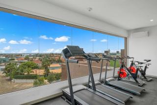2BR Condo with Pool and Gym Access, Near Palm Beach - 5