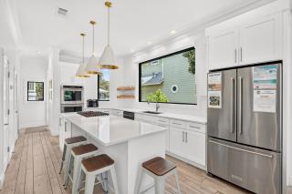 Crystal Oasis - Heated Pool & Carriage House - 3