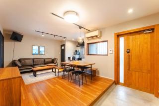 HAKATA TERRACE 時 toki 4駅利用可,空港,博多駅好アクセス,最大8名,プロジェクター付貸切一軒家 - 0