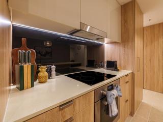 Lux 33th floor 2br 2bath, Infinity pool, Gym, Wifi - 2