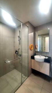 Afiniti 2BR Baby-Ready - Bathtub - Legoland 300m - 3