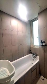 Afiniti 2BR Baby-Ready - Bathtub - Legoland 300m - 7