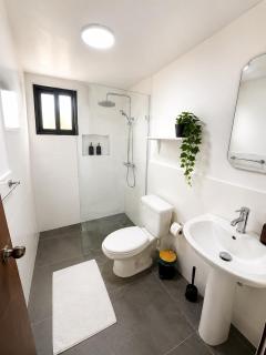 Luxury Penthouse with Pool & Private Jacuzzi - 7