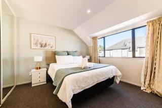 Quaint Worcester Quarters - 3BR Delight - 9