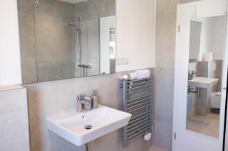 Modern 2-room apartment - central & stylish - 3