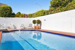 Villa Aqua Riverside Retreat with Pool - 8