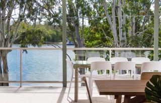 Tranquil & Modern Riverside Getaway - Noosaville - 1