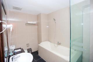 Parkside Mandarin Hotel Pekalongan - 1