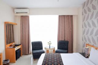 Parkside Mandarin Hotel Pekalongan - 8