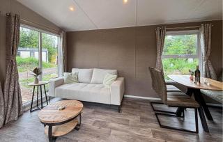 2 Bedroom Amazing Home In Oude Pekela - 1