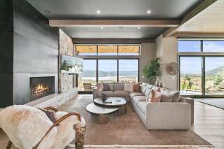Deer Valley 3BR - Hot Tub, Fire Pit & Views home - 0