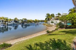St Tropez 7, Stylish Apartment on the Noosa Waterfront, River Views - 5