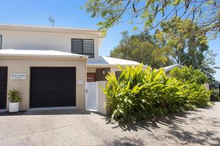 Quay Largo: Riverside Haven - 1