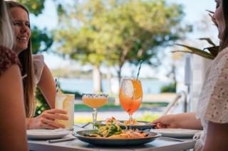 Noosa Family Resort with 3 Pools - 7