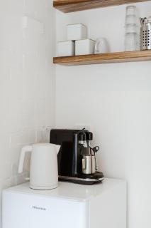 Ivy Nook - Super Cute Converted Garage - 8