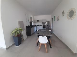 Appartement moderne, 5 minutes a pied de la plage - 5