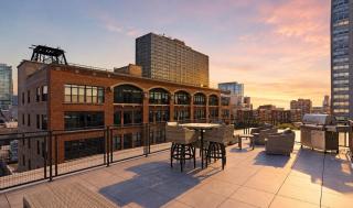Bright 2BR Apt with Gym and Optional Parking Near Soldier Field, Museum Campus, McCormick Place - Chicago - 7