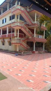 Hari Om Gokarna Hotel - 2
