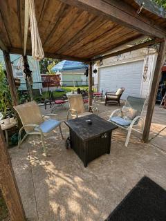 2BR Entire Home Near PVD Fast WiFi EV Charger - 6