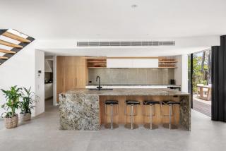 Luxury Retreat with Private Beach & Jetty - 8