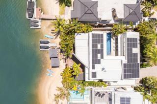 Luxury Retreat with Private Beach & Jetty - 5