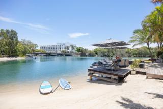 Luxury Retreat with Private Beach & Jetty - 4