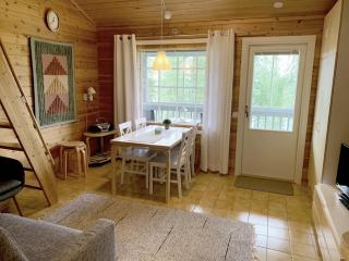Mestarikämpät B 9 - Cozy Lakeside Apt with Sauna - 0
