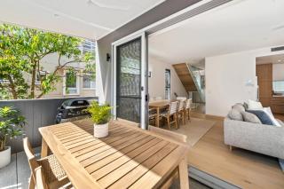 Luxury Retreat New Villa 17, Hastings St - 6