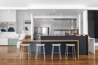 Luxury & Breathtaking Views for Families - 3