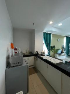 EM Suite Studio Dperdana Apartment - 7