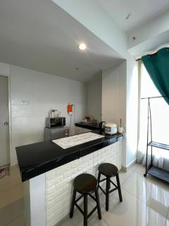 EM Suite Studio Dperdana Apartment - 3